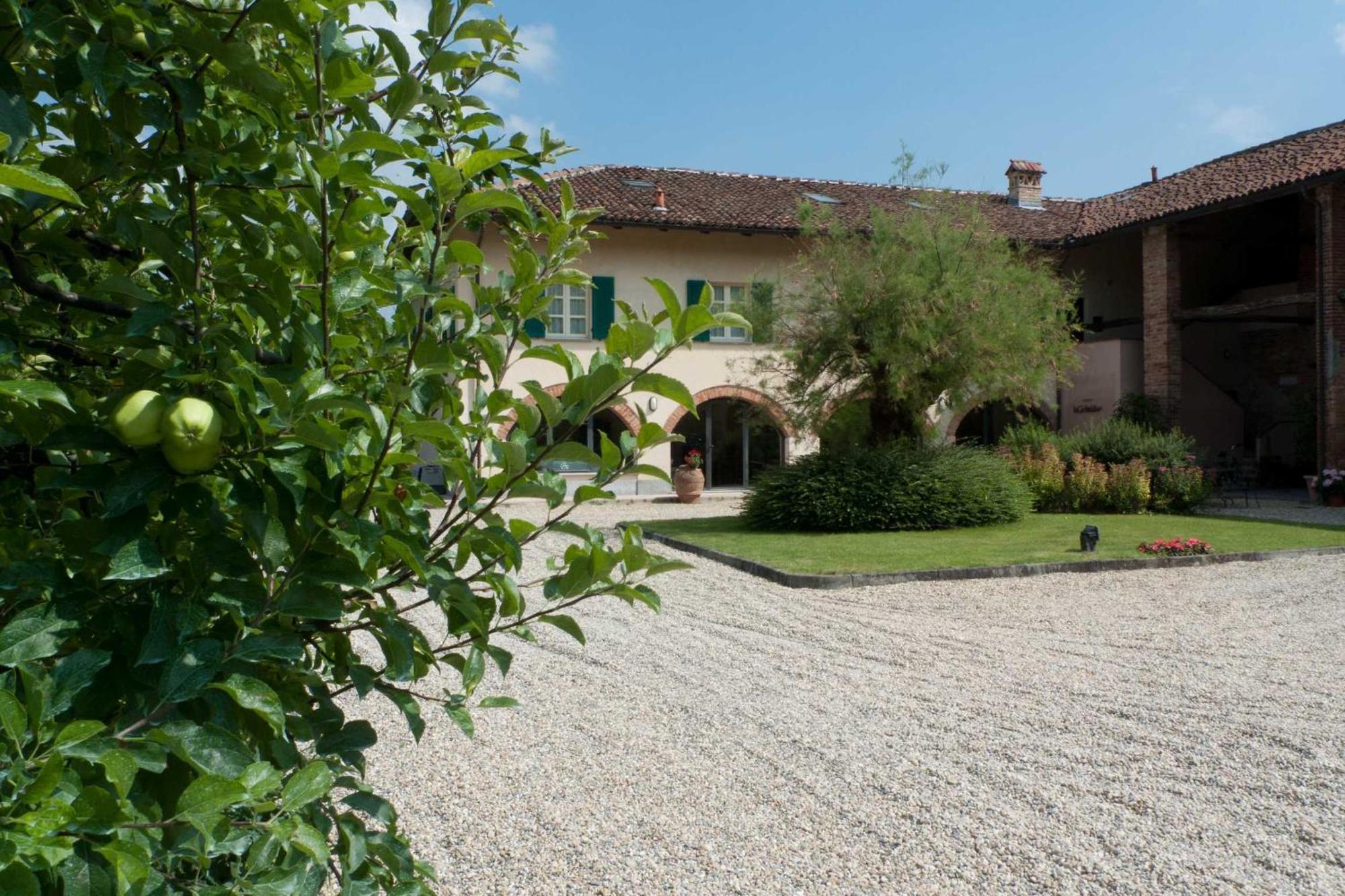 La Giribaldina Winery & Farmhouse Calamandrana Buitenkant foto